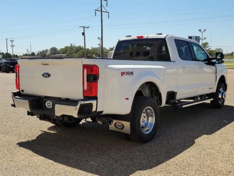 More photos of 2026 Ford F-350SD Lariat at Brownfield Ford, TX