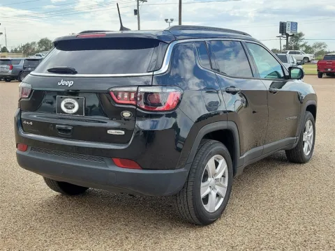 More photos of 2022 Jeep Compass Latitude at Brownfield Ford, TX