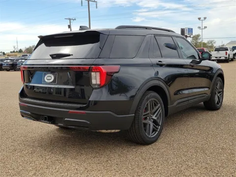 More photos of 2025 Ford Explorer ST-Line at Brownfield Ford, TX
