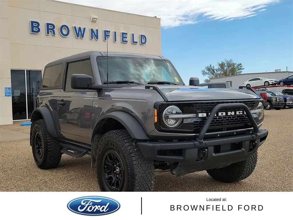Gray 2024 Ford Bronco Wildtrak for sale in Brownfield, TX