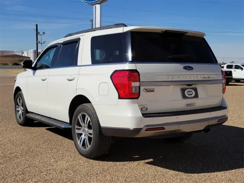 More photos of 2022 Ford Expedition XLT at Brownfield Ford, TX