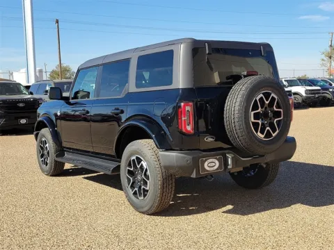 More photos of 2025 Ford Bronco Outer Banks at Brownfield Ford, TX