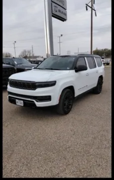 Photos of 2024 Jeep Grand Wagoneer Series II for sale in Brownfield, TX at Brownfield CDJR