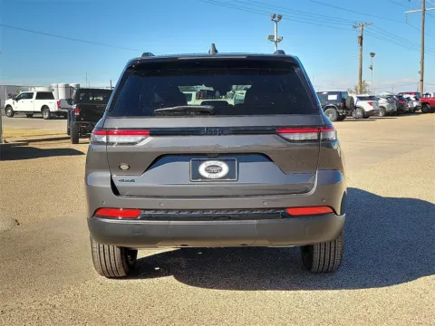 More photos of 2025 Jeep Grand Cherokee Altitude X at Brownfield CDJR, TX