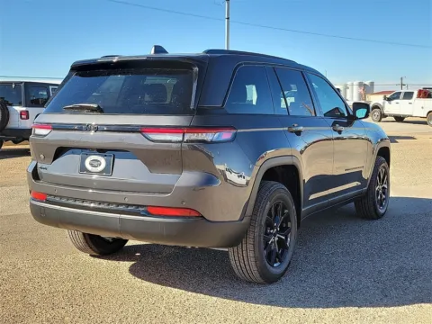 More photos of 2025 Jeep Grand Cherokee Altitude X at Brownfield CDJR, TX