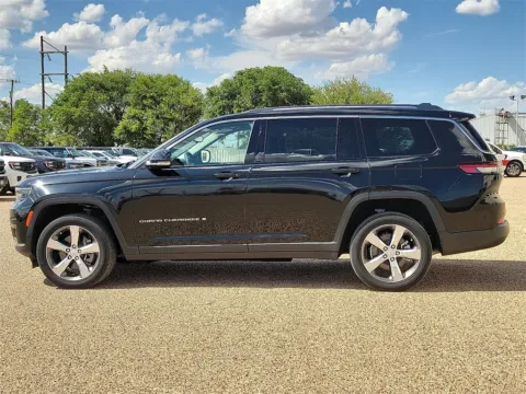 Another view of 2022 Jeep Grand Cherokee L Limited for sale in Brownfield, TX at Brownfield CDJR