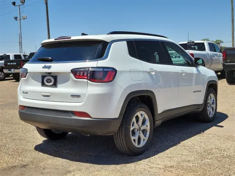 More photos of 2025 Jeep Compass Latitude at Brownfield CDJR, TX