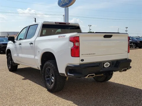 More photos of 2023 Chevrolet Silverado 1500 LT Trail Boss at Brownfield CDJR, TX