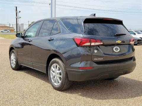 More photos of 2022 Chevrolet Equinox LS at Brownfield CDJR, TX