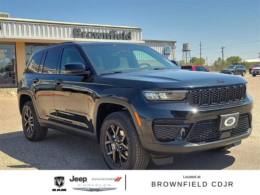 Black 2025 Jeep Grand Cherokee Laredo X for sale in Brownfield, TX