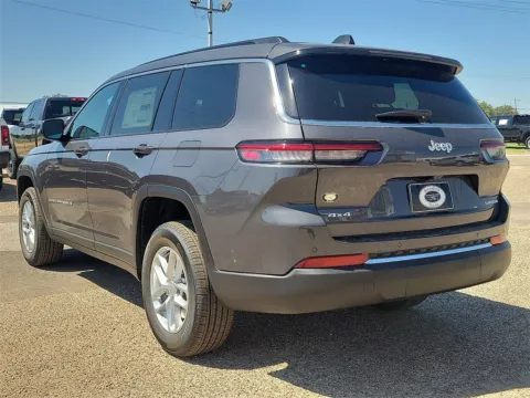 More photos of 2025 Jeep Grand Cherokee L Laredo at Brownfield CDJR, TX