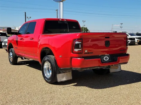More photos of 2022 Ram 3500 Lone Star Silver at Brownfield CDJR, TX