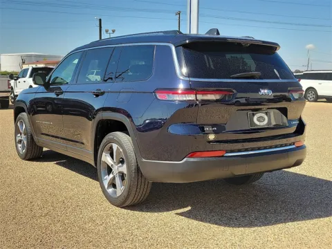 More photos of 2024 Jeep Grand Cherokee L Limited at Brownfield CDJR, TX
