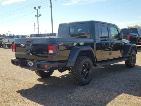 More photos of 2025 Jeep Gladiator at Brownfield CDJR, TX