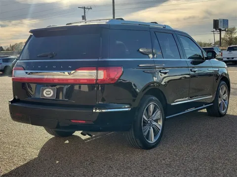 More photos of 2018 Lincoln Navigator Reserve at Brownfield CDJR, TX