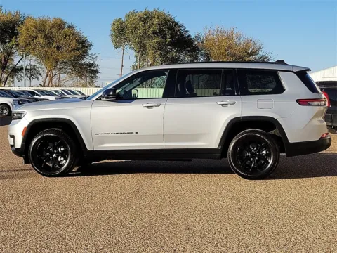 Another view of 2024 Jeep Grand Cherokee L Altitude for sale in Brownfield, TX at Brownfield CDJR