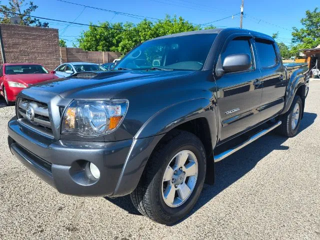 Silver 2009 Toyota Tacoma PreRunner V6 for sale in Albuquerque, NM