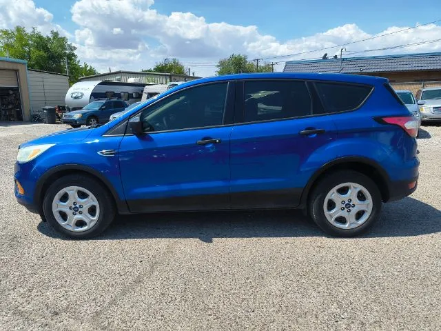 Ford Escape photo 2
