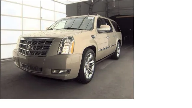Silver 2013 Cadillac Escalade ESV Platinum Edition for sale in Albuquerque, NM