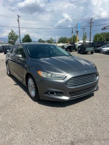 Silver 2013 Ford Fusion Hybrid SE for sale in Albuquerque, NM