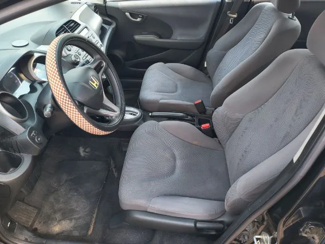 Honda Fit photo 7