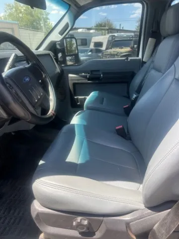 Ford F-250 photo 10