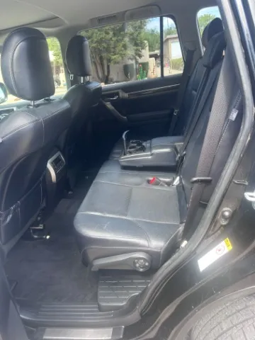 Lexus GX photo 9