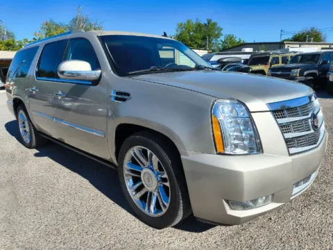 More photos of 2013 Cadillac Escalade ESV Platinum Edition at Access Auto LLC, NM
