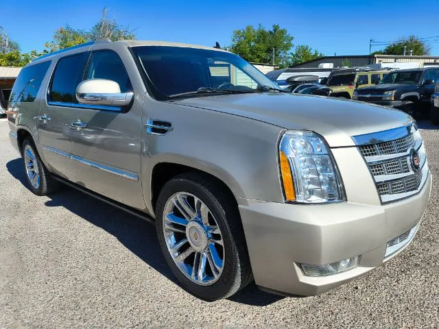 Cadillac Escalade ESV photo 4