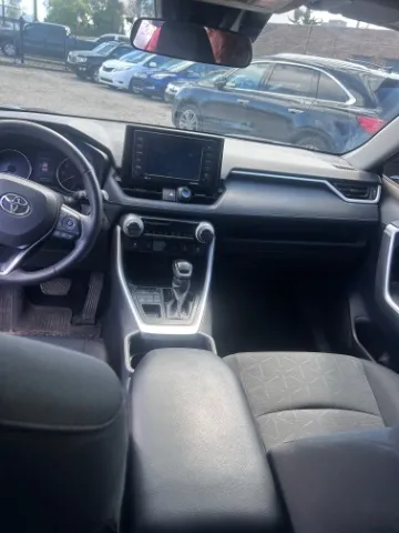 Toyota RAV4 photo 11