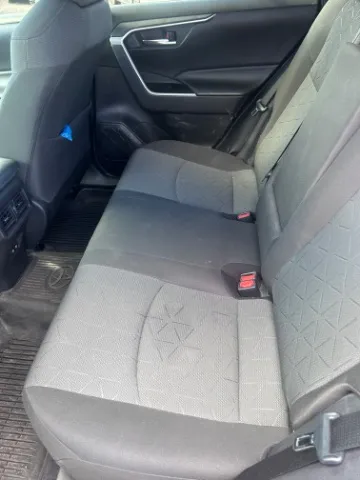 Toyota RAV4 photo 9