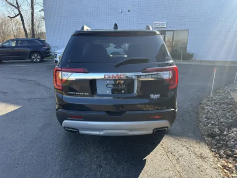 More photos of 2023 GMC Acadia SLT at Peake Chrysler Dodge Jeep Ram Fiat, NY