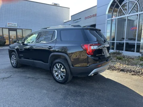 More photos of 2023 GMC Acadia SLT at Peake Chrysler Dodge Jeep Ram Fiat, NY