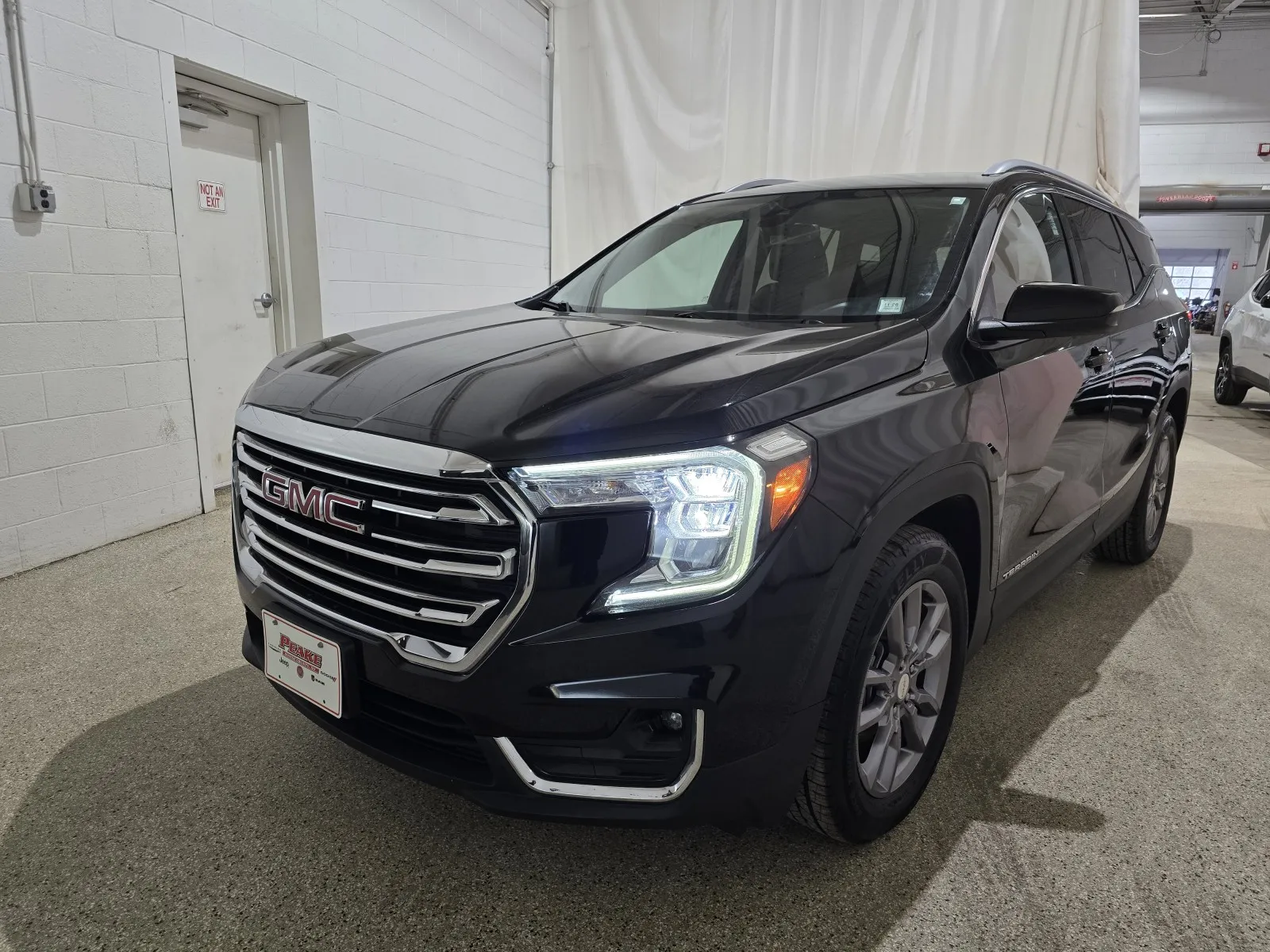 2024 GMC Terrain SLT's photo