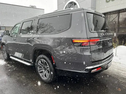 More photos of 2024 Jeep Wagoneer L Series II at Peake Chrysler Dodge Jeep Ram Fiat, NY