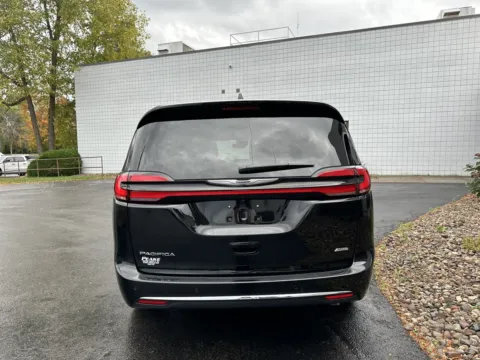 More photos of 2026 Chrysler Pacifica Select at Peake Chrysler Dodge Jeep Ram Fiat, NY