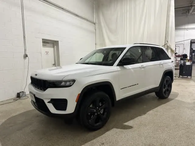 2025 Jeep Grand Cherokee Altitude X for sale in Sodus, NY