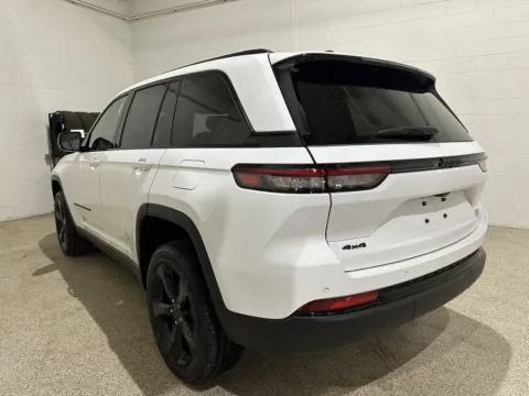 More photos of 2025 Jeep Grand Cherokee Altitude X at Peake Chrysler Dodge Jeep Ram Fiat, NY
