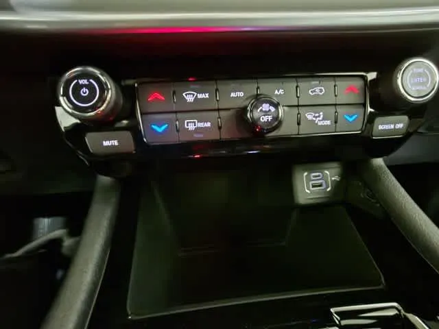 2026 Jeep Compass Limited - Photo 25