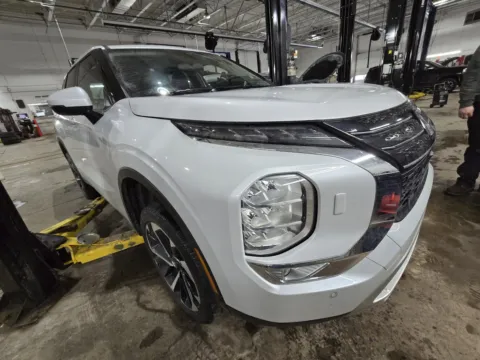 Photos of 2024 Mitsubishi Outlander SE for sale in Sodus, NY at Peake Chrysler Dodge Jeep Ram Fiat