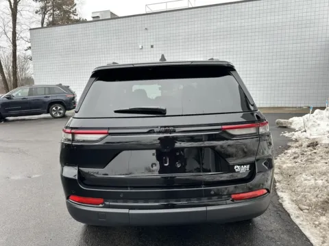 More photos of 2025 Jeep Grand Cherokee Altitude X at Peake Chrysler Dodge Jeep Ram Fiat, NY