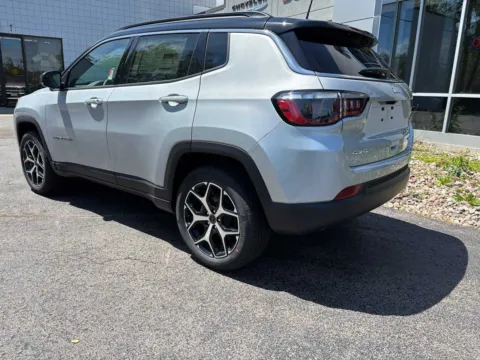 More photos of 2026 Jeep Compass Limited at Peake Chrysler Dodge Jeep Ram Fiat, NY