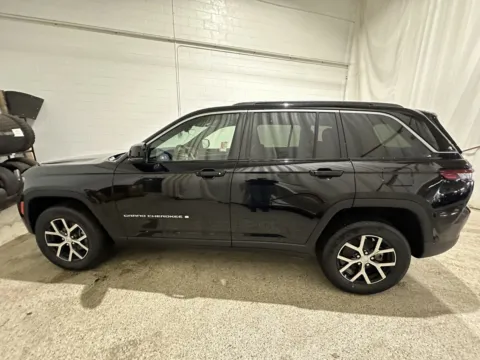 Another view of 2026 Jeep GRAND CHEROKEE for sale in Sodus, NY at Peake Chrysler Dodge Jeep Ram Fiat