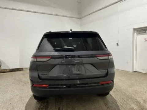 More photos of 2025 Jeep Grand Cherokee Limited at Peake Chrysler Dodge Jeep Ram Fiat, NY