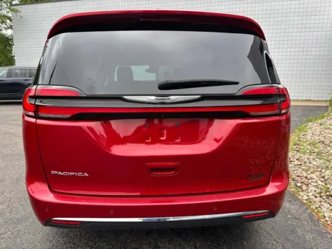 More photos of 2024 Chrysler Pacifica Touring L at Peake Chrysler Dodge Jeep Ram Fiat, NY