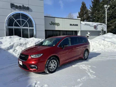 Unknown 2024 Chrysler Pacifica Touring L for sale in Sodus, NY