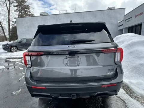 More photos of 2025 Ford Explorer ST-Line at Peake Chrysler Dodge Jeep Ram Fiat, NY
