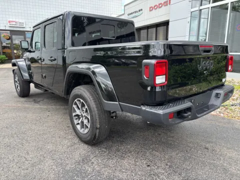 More photos of 2026 Jeep Gladiator Sport S at Peake Chrysler Dodge Jeep Ram Fiat, NY