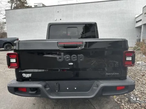 More photos of 2026 Jeep Gladiator Sahara at Peake Chrysler Dodge Jeep Ram Fiat, NY