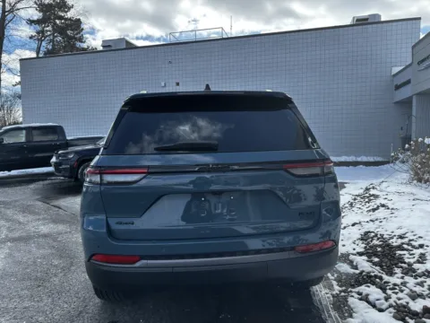 More photos of 2026 Jeep Grand Cherokee Limited at Peake Chrysler Dodge Jeep Ram Fiat, NY